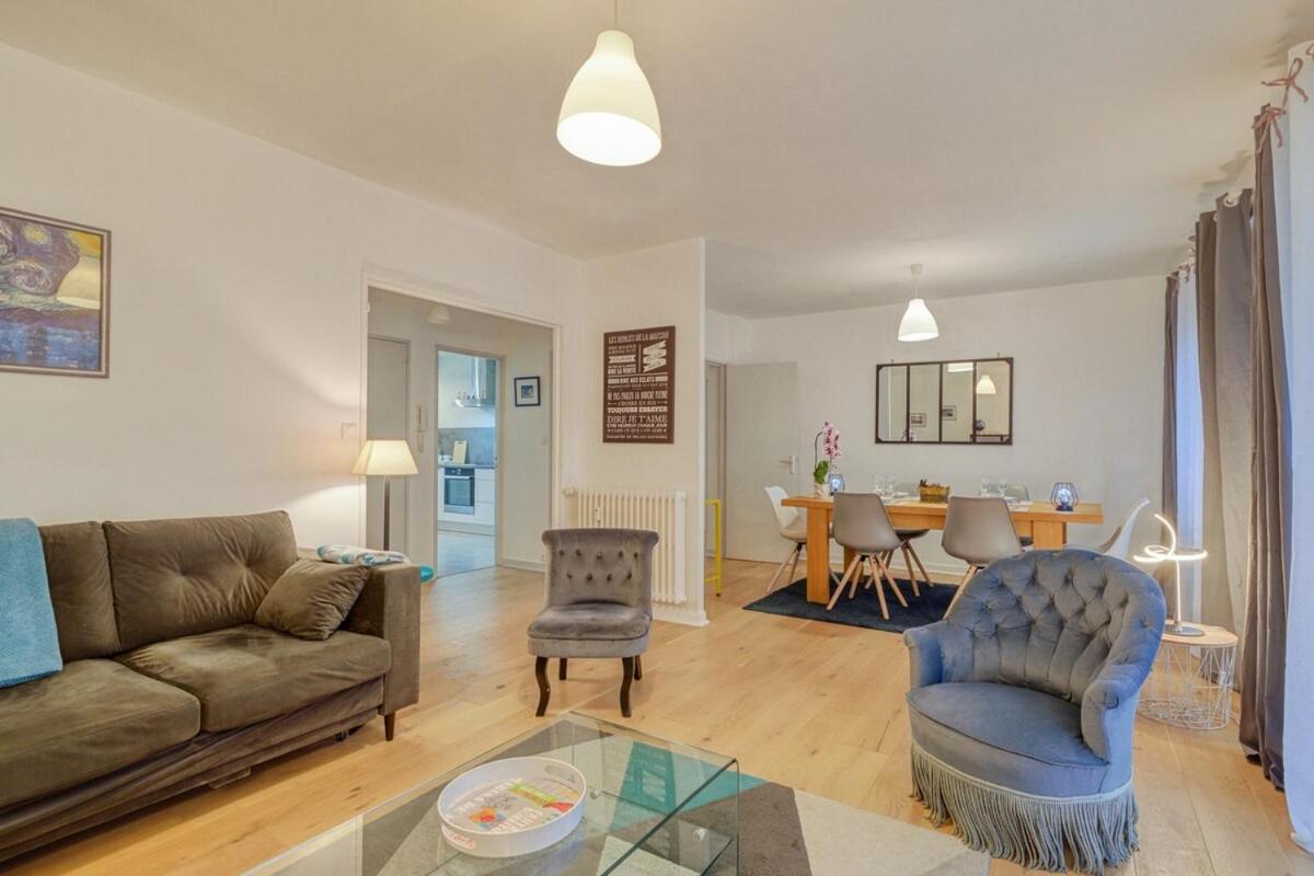 LE FOUGÈRES - Bel appartement avec deux chambres et place de parking Rennes Esterno foto