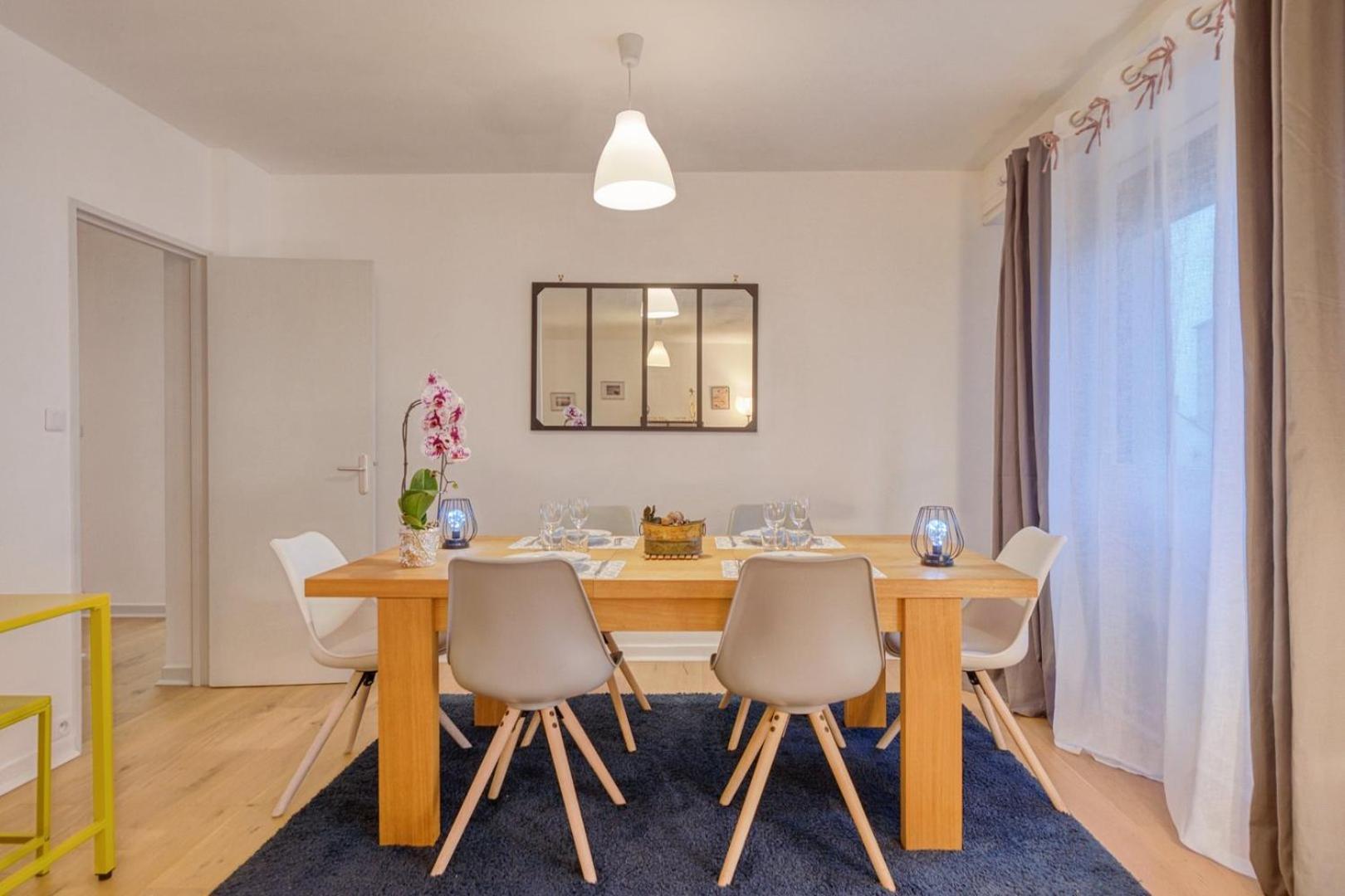 LE FOUGÈRES - Bel appartement avec deux chambres et place de parking Rennes Esterno foto